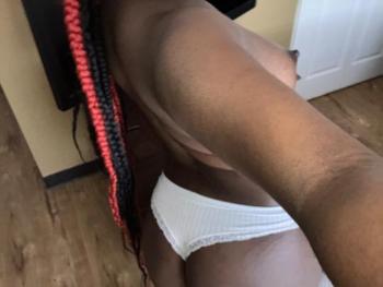 Coco, 20  female escort, Savannah