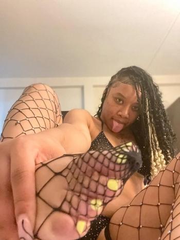 443-674-3355, 25  female escort, Savannah