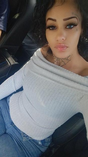 Lydia, 29  female escort, Savannah