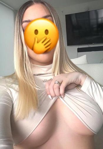 212-814-4894, 26  female escort, Savannah