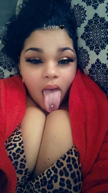 Capri, 30  female escort, Savannah