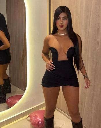716-385-9260, 20  female escort, Savannah