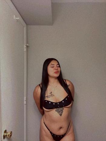 Estefany, 26  female escort, Savannah